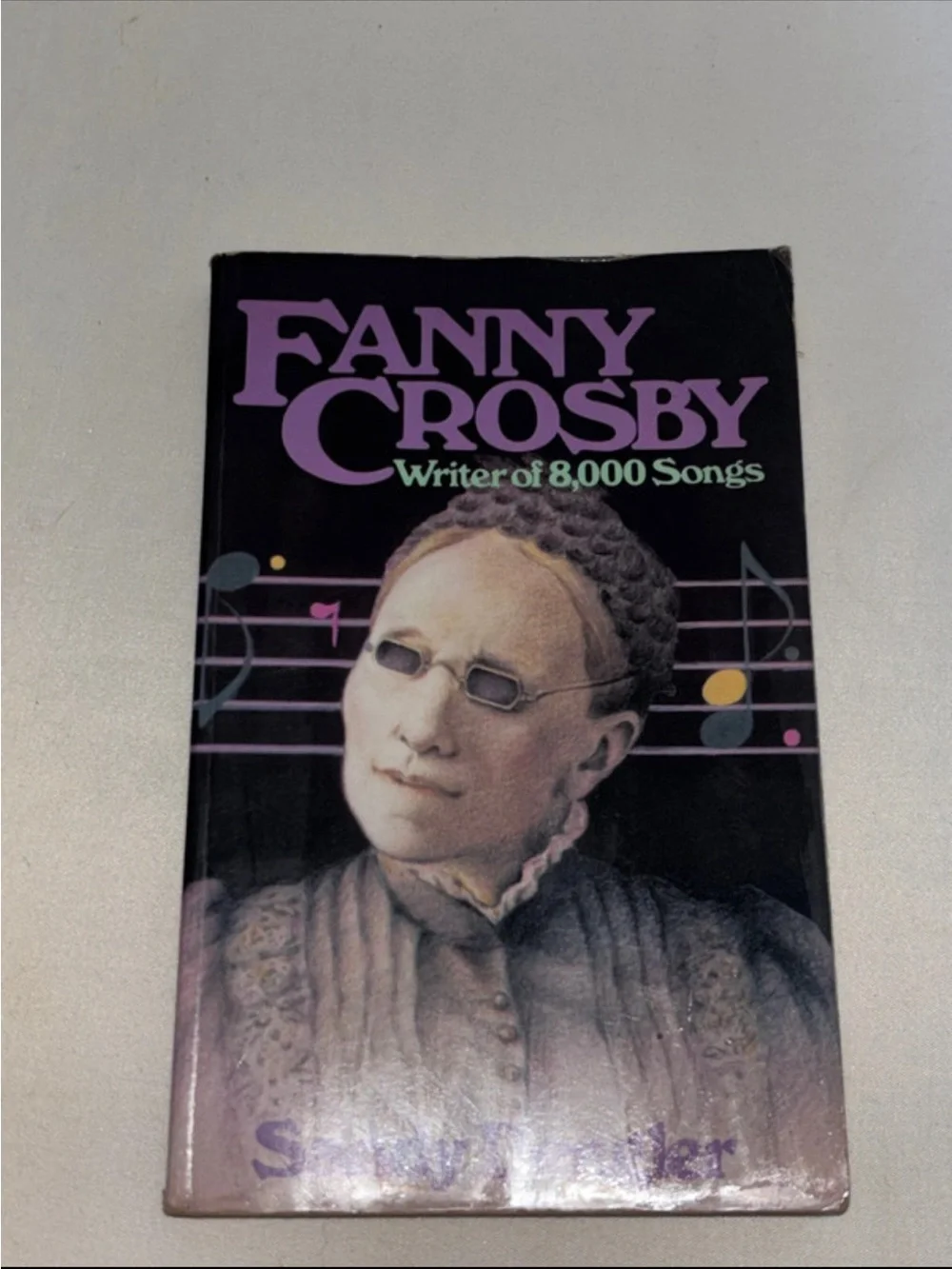 Classic Assorted Paperback Book Stack - Multicolor l - Picture 5 of 9